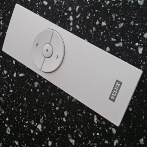 Velux raamdecoraties bediening Hennie's Zonwering