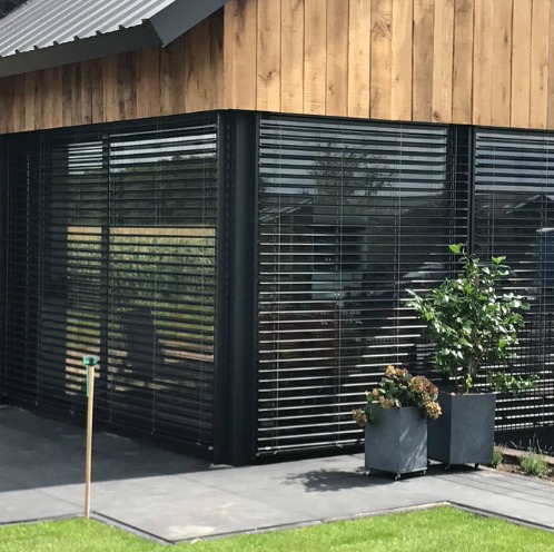 Hoofdpfoto buitenjaloezie 3 Buitenjaloezieen Hennie's Zonwering