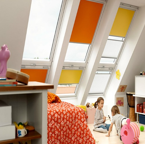 Veluxrolgordijnen Velux raamdecoraties Hennies Zonwering