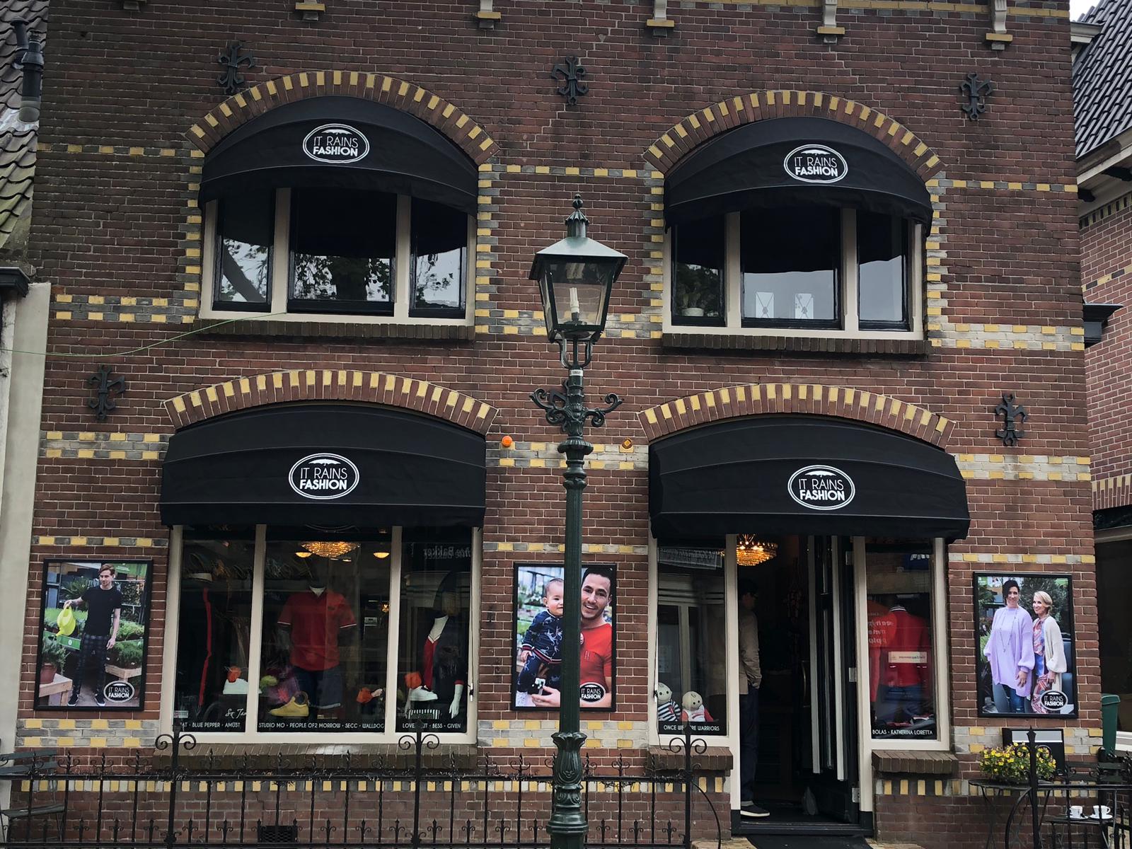 Markiezen zwart Hennie’s Zonwering