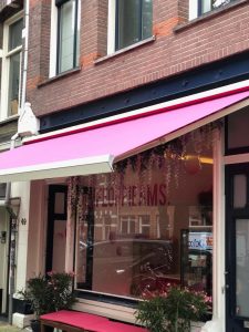 Doek vervangen terrasscherm Hennie's Zonwering