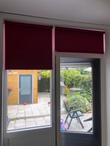 Rolgordijnen rood Hennie's Zonwering