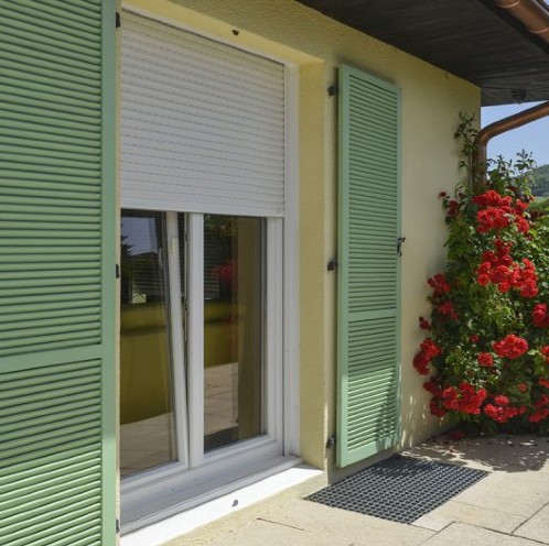 Hoofdfoto opbouw rolluik Mono VX Soprofen opbouwrolluik Mono VX Hennie's Zonwering