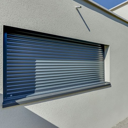 Hoofdfoto voorzet rolluik ITEO Soprofen voorzetrolluik ITEO Hennie's Zonwering